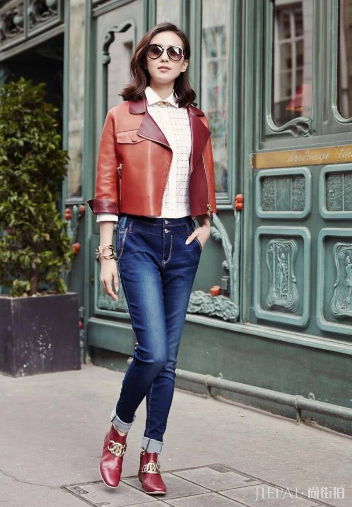 刘诗诗也太美了,波波头搭背带裤美到令人窒息